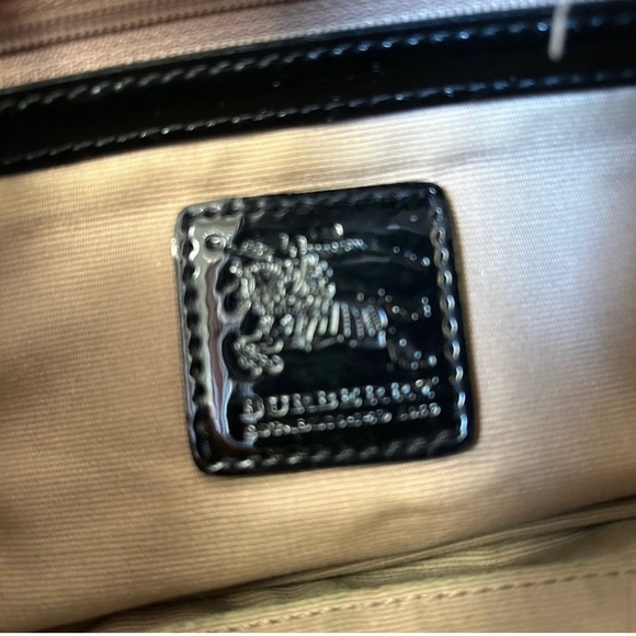 Burberry Beige/Black Nova Check PVC and Patent Leather Chester Bag - Picture 5 of 16